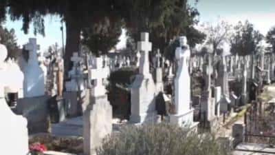 Bebeluș găsit mort într-un cimitir din București